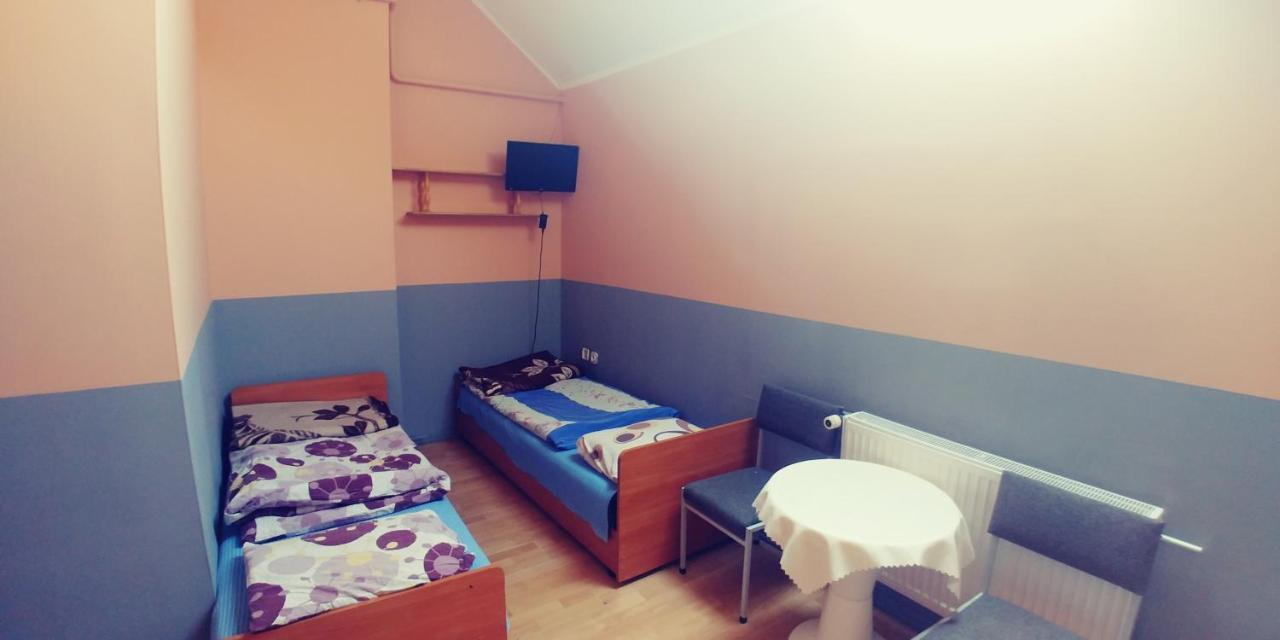 Osrodek Sportowo Wypoczynkowy Pustynia Hostel Debica  Exterior photo